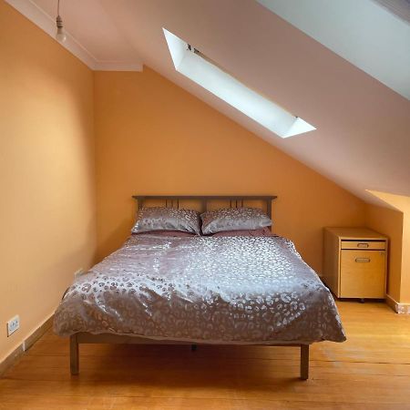 Private Room- Direct Travel Central/ Heathrow Londres Exterior foto