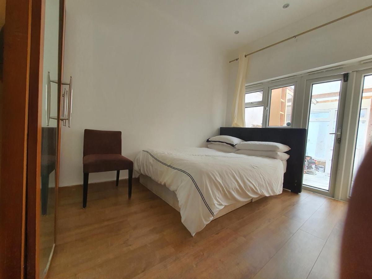Private Room- Direct Travel Central/ Heathrow Londres Exterior foto