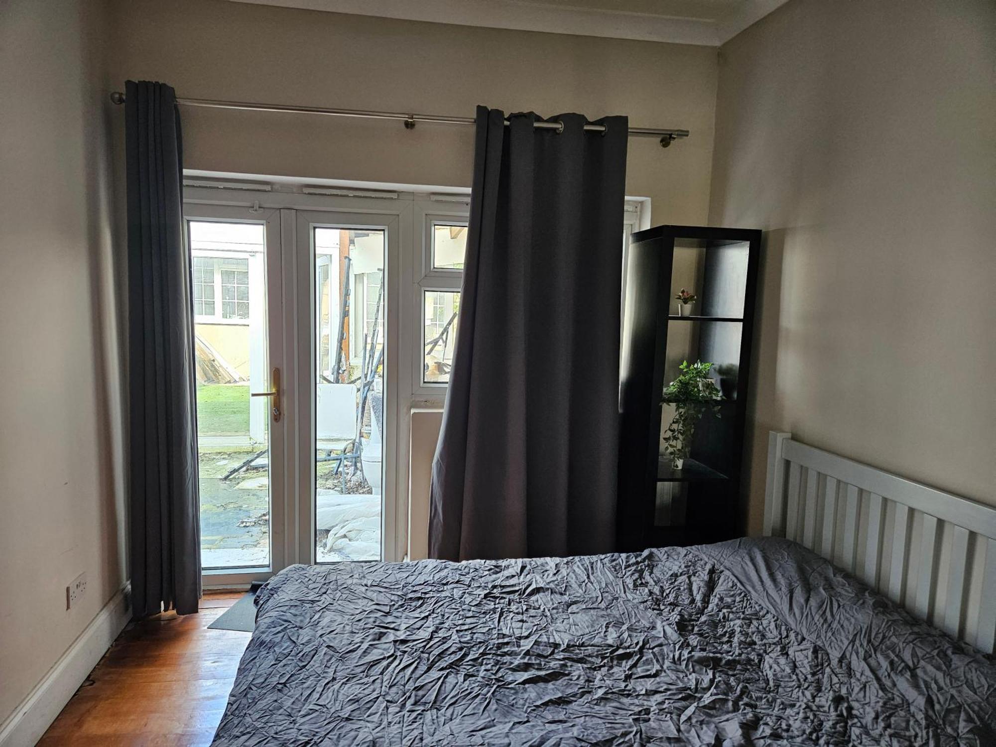 Private Room- Direct Travel Central/ Heathrow Londres Exterior foto